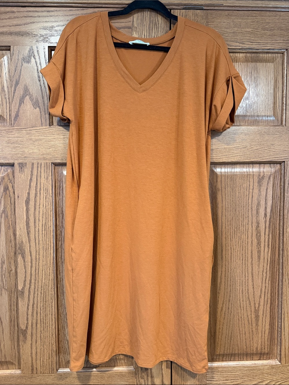 Zenana Outfitters V-Neck Short Sleeve Dress in Rust Orange size L